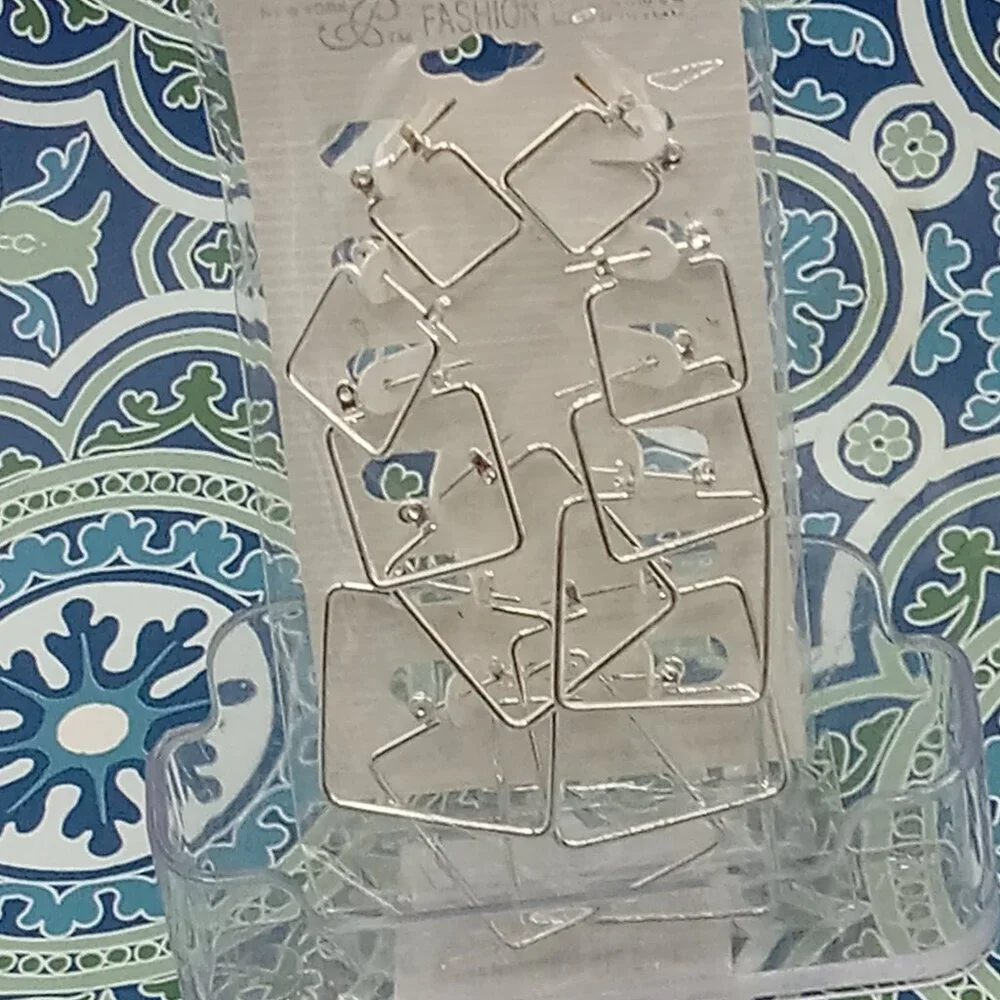 Square Silver Tone 6 Pair Earrings Pierced Set Everyday Light Weight - Picture 5 of 7